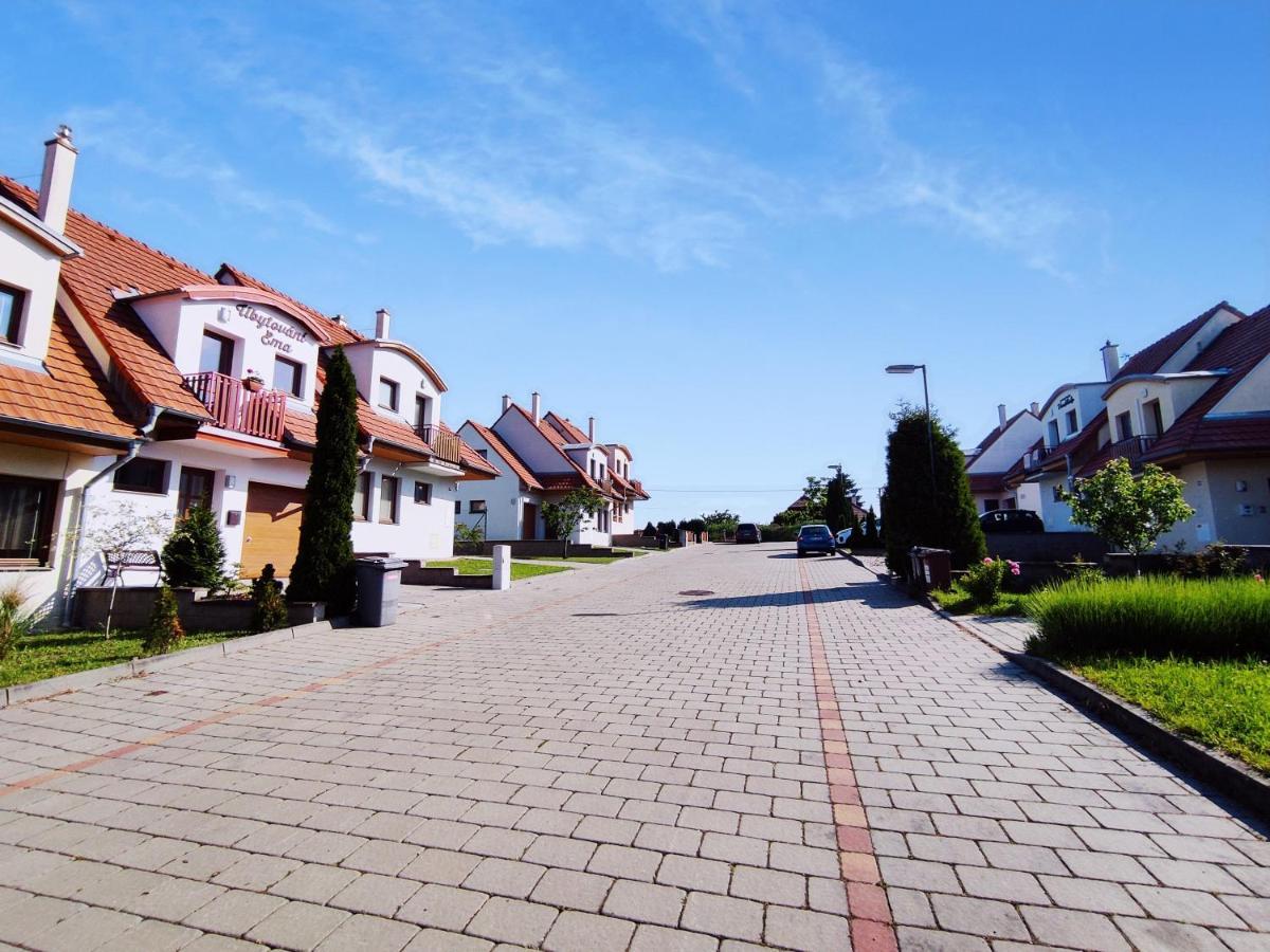 Ferienwohnung Ubytovani Ema Valtice Exterior foto