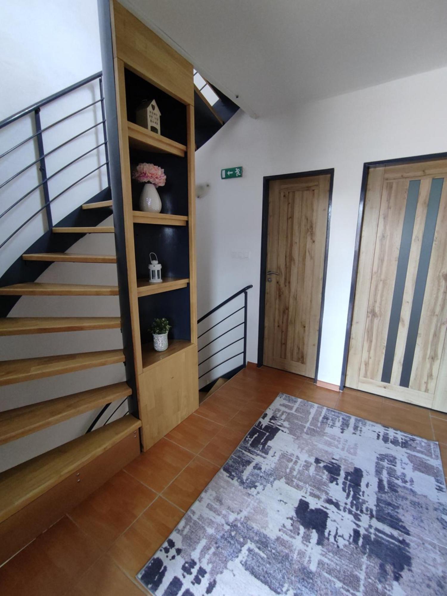 Ferienwohnung Ubytovani Ema Valtice Exterior foto